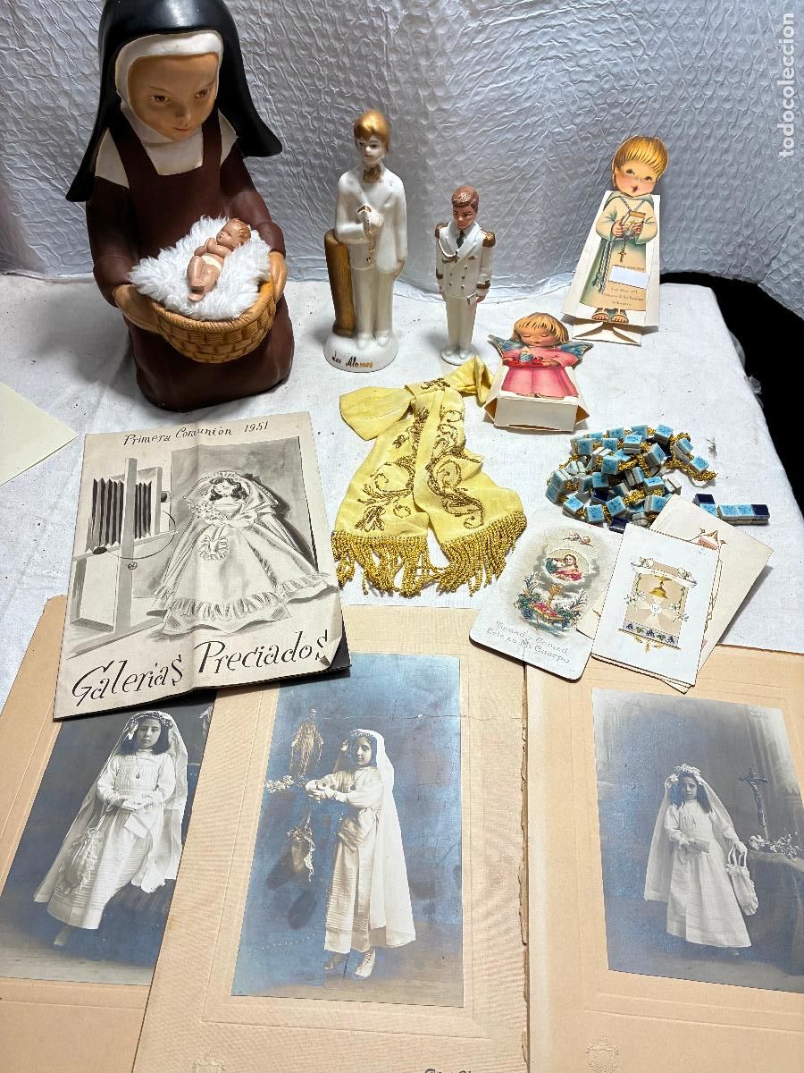 Antig&uuml;edades: Lote de primera comunion, regalos, revista galerias preciados,fotos,mu&ntilde;ecos, figura con ni&ntilde;o