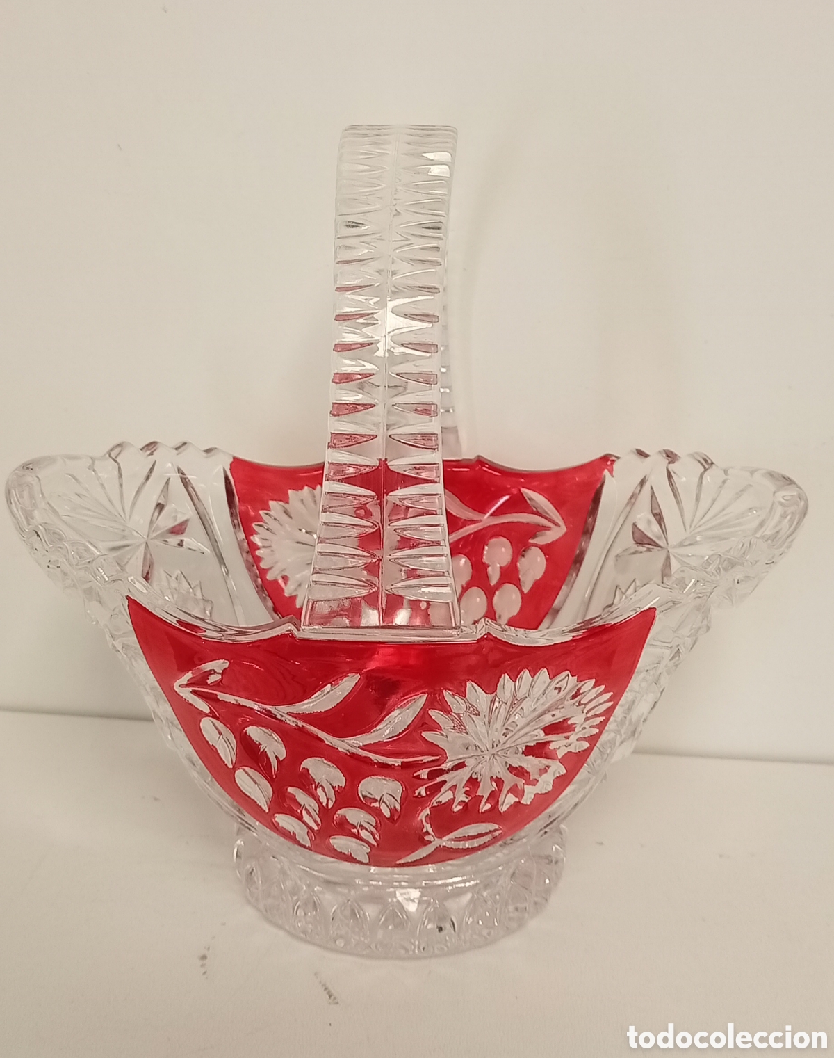 Antig&uuml;edades: CESTA DE CRISTAL ANNA H&Uuml;TTE ROJA