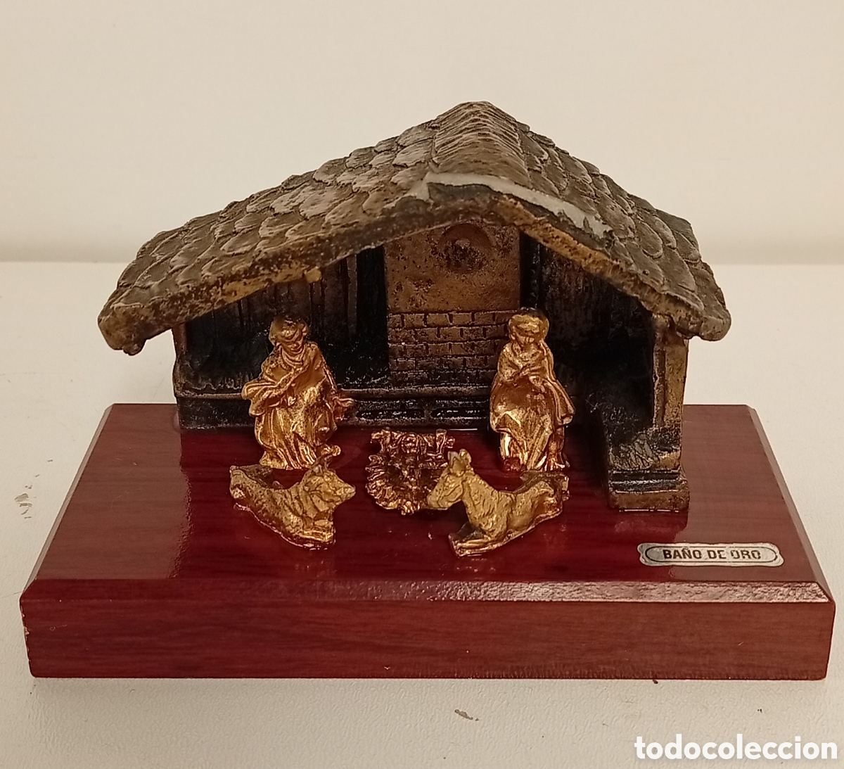 Antig&uuml;edades: MINI PORTAL DE BELEN O NACIMIENTO CON BA&Ntilde;O DE ORO