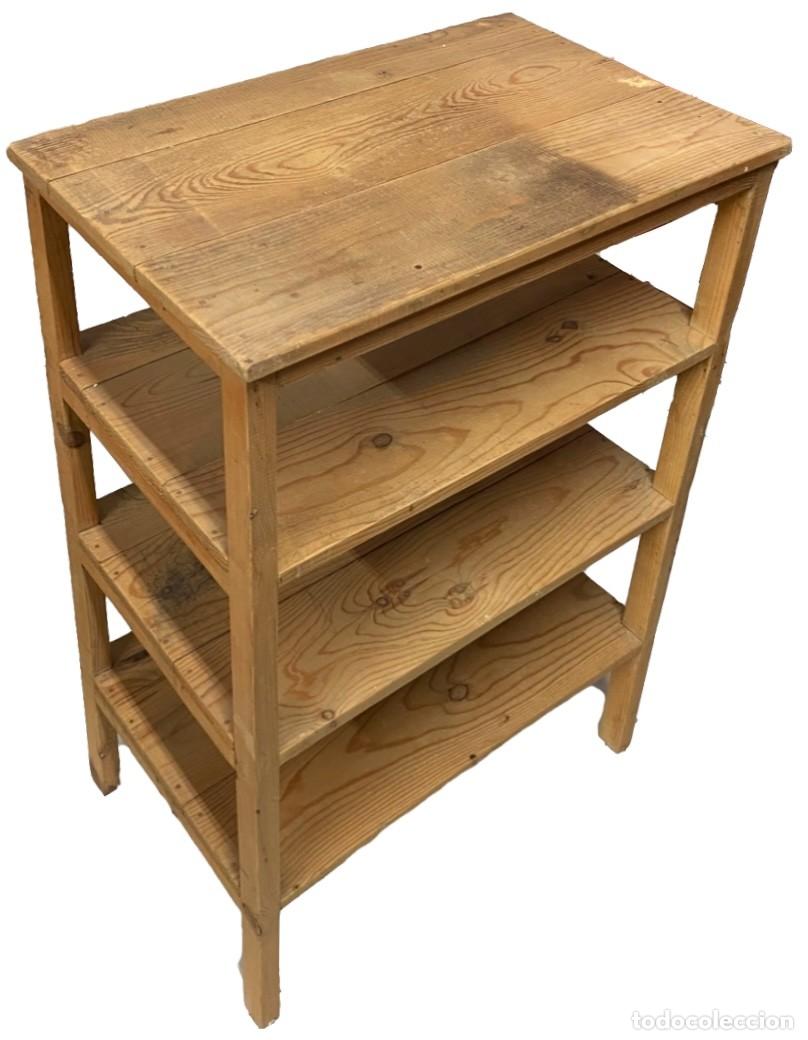 Antig&uuml;edades: Antigua estanter&iacute;a, expositor, repisa, mueble auxiliar de madera. S. XIX. Pirineo aragon&eacute;s. 88x60x40