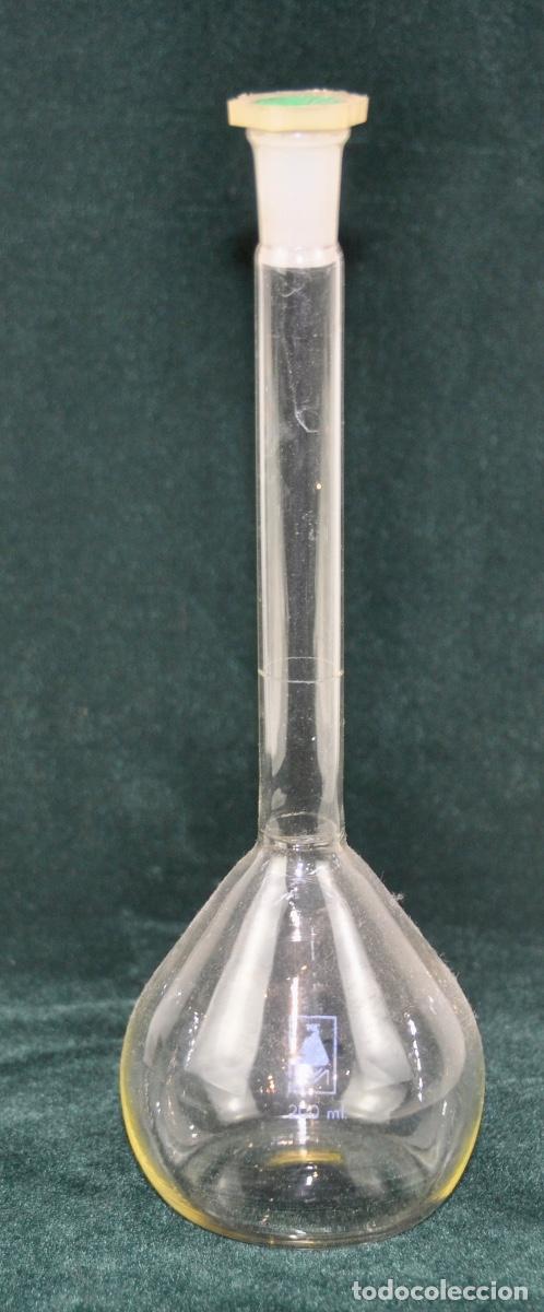 Antig&uuml;edades: Matraz aforado 200ml - Foto 1
