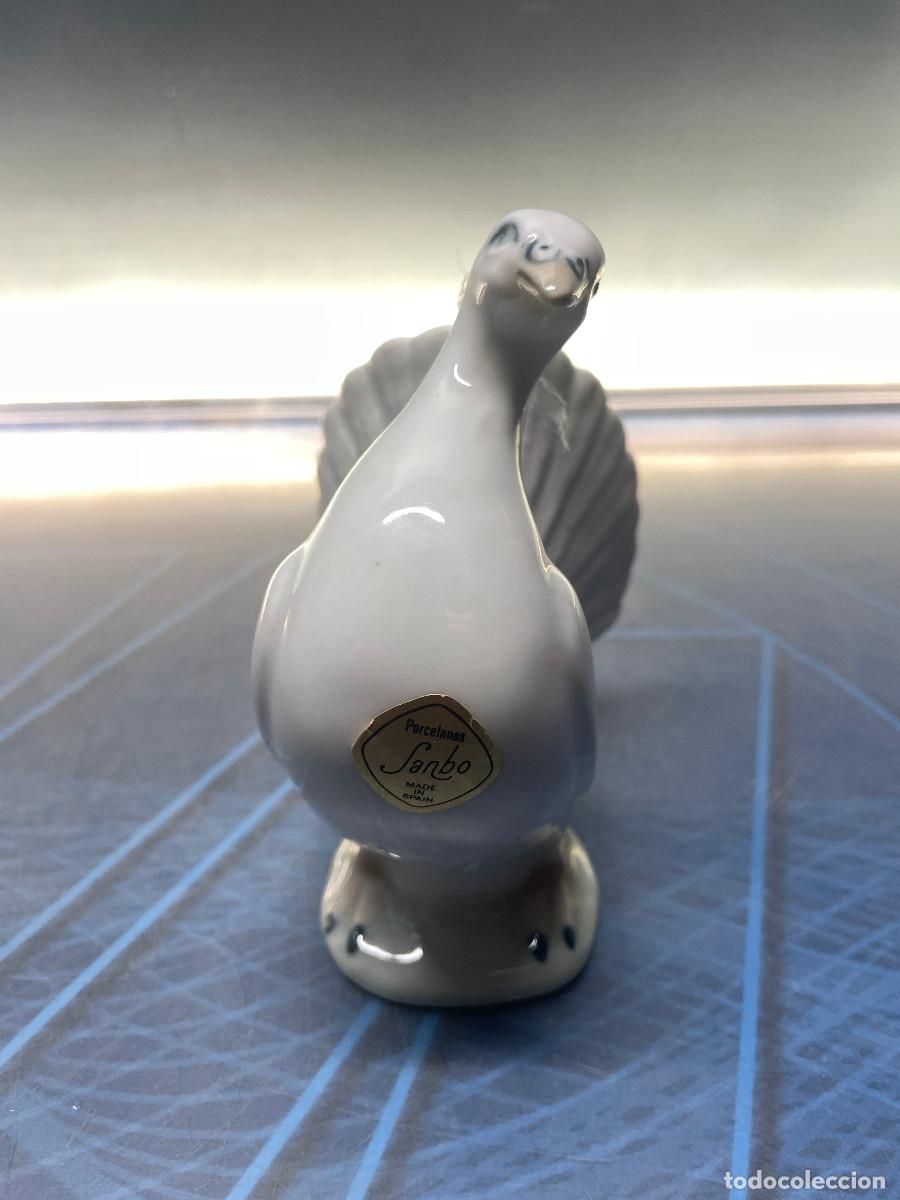 Antig&uuml;edades: Paloma de porcelana 15cm figura Sanbo