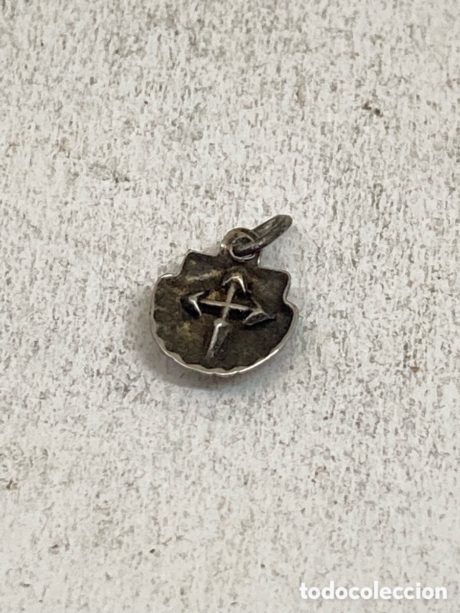 Antig&uuml;edades: Medalla de plata religiosa C606 - Foto 1