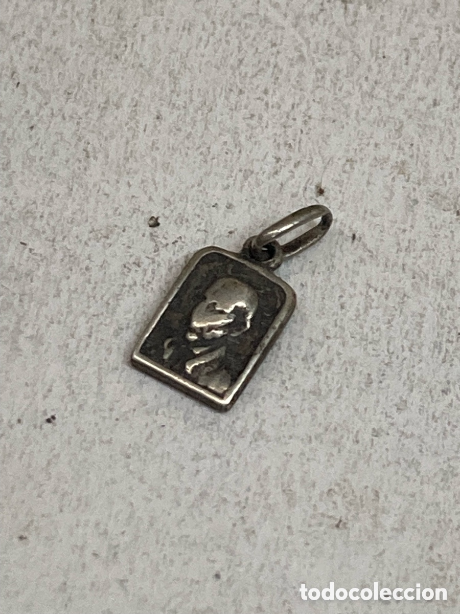 Antig&uuml;edades: Medalla de plata religiosa C606 - Foto 1