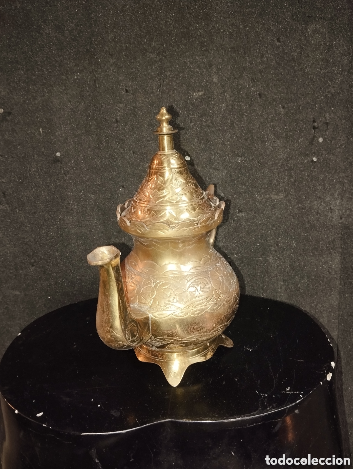 Antig&uuml;edades: Peque&ntilde;a tetera de lat&oacute;n - Foto 2