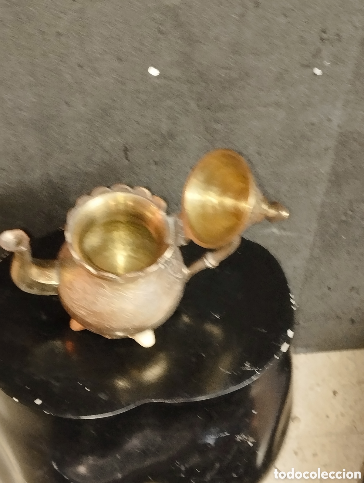 Antig&uuml;edades: Peque&ntilde;a tetera de lat&oacute;n - Foto 3