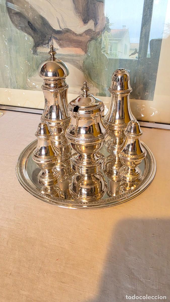 Antig&uuml;edades: Exclusivo Especiero de Mesa de 6 Piezas en Metal Plateado Estilo Cl&aacute;sico Georgiano
