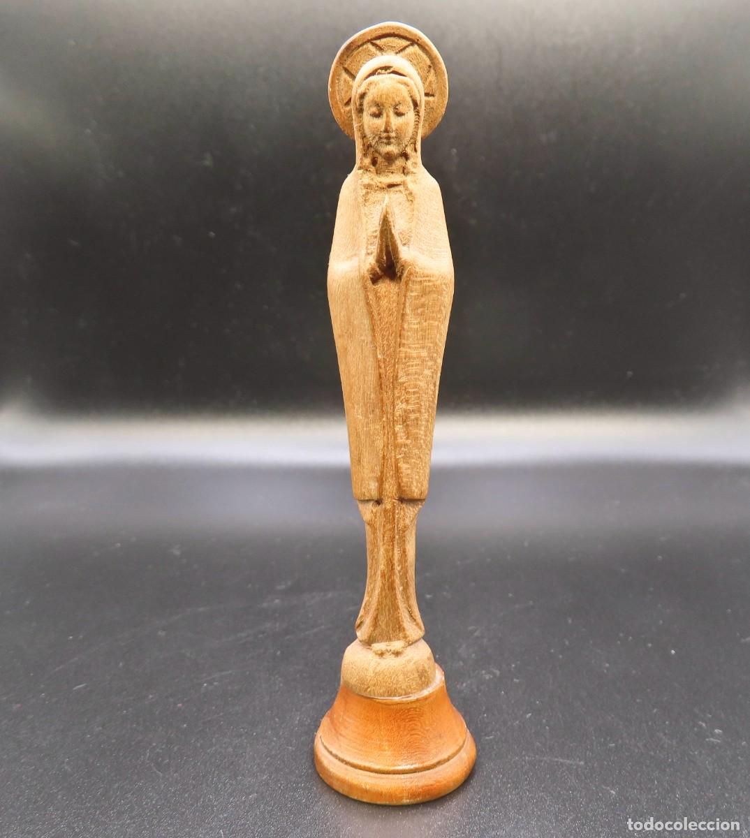Antig&uuml;edades: FIGURA MINIATURA VIRGEN TALLADA EN MADERA