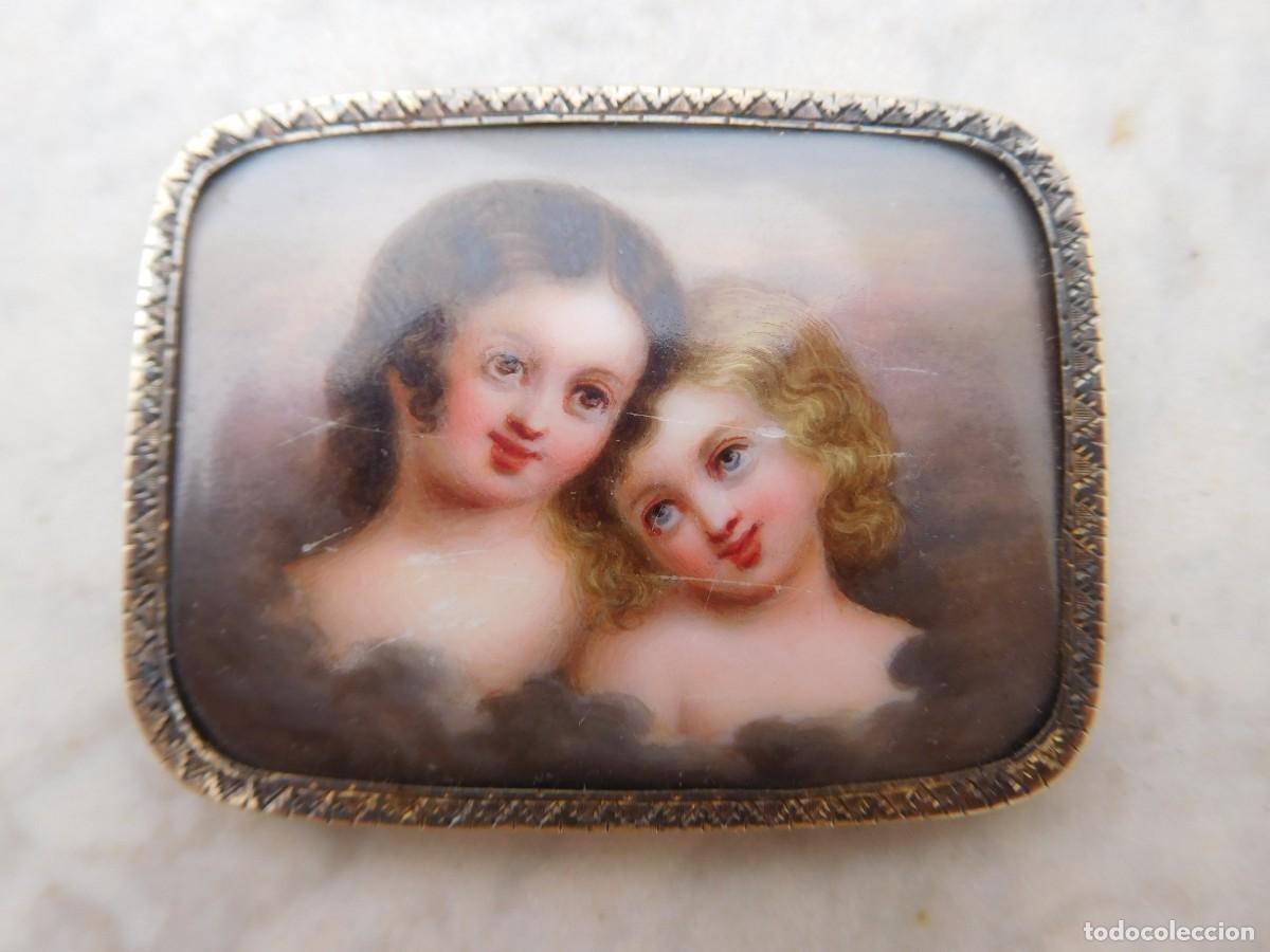 Antig&uuml;edades: Esmalte antiguo con marco representando dos ni&ntilde;as - Foto 2