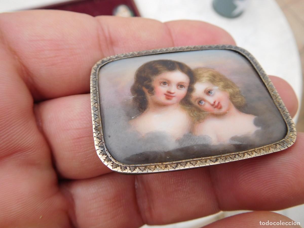 Antig&uuml;edades: Esmalte antiguo con marco representando dos ni&ntilde;as - Foto 5