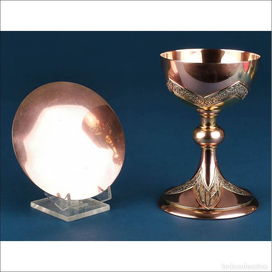Antiques: C&aacute;liz Lit&uacute;rgico Vintage de Estilo Romano de Lat&oacute;n Cobreado. Espa&ntilde;a, circa 1970