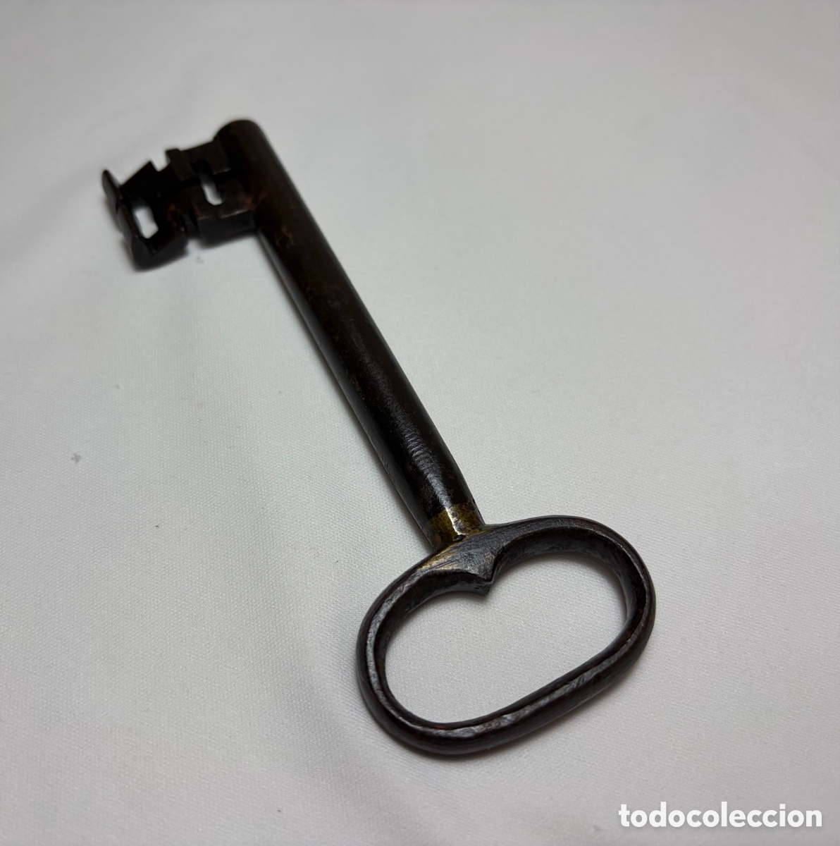 Antiques: Llave de hierro forjado antigua. Siglo XVIII-XIX
