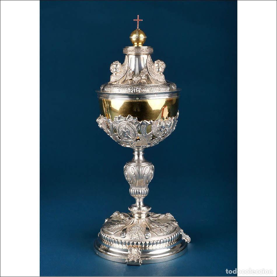 Antig&uuml;edades: Cop&oacute;n Monumental Antiguo en Plata. 42 cms - 16.5 in. B&eacute;lgica, Circa 1900