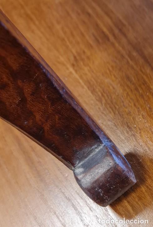 Antig&uuml;edades: 4 Sillas de comedor de Casta&ntilde;o - Foto 3