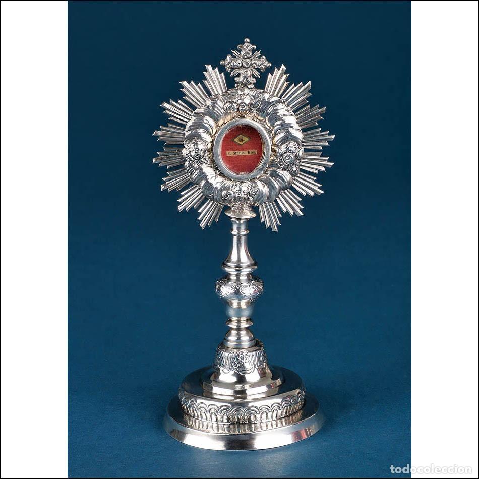 Antig&uuml;edades: Antiguo Relicario de Plata con Reliquia de Santo Jesuita. Espa&ntilde;a, med. Siglo XIX