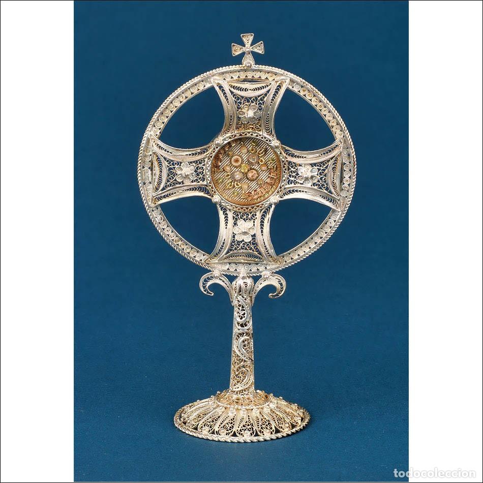 Antig&uuml;edades: Antiguo Relicario de Plata con Reliquias de Fundadores Jesuitas, siglo XIX-XX