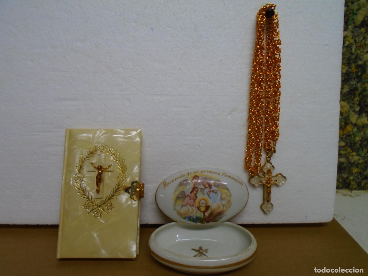 Antig&uuml;edades: ANTIGUO LOTE DE COMUNION,A&Ntilde;OS 50:MISAL,JOYERO PORCELANA Y CRUCIFIJO CON CADENA.