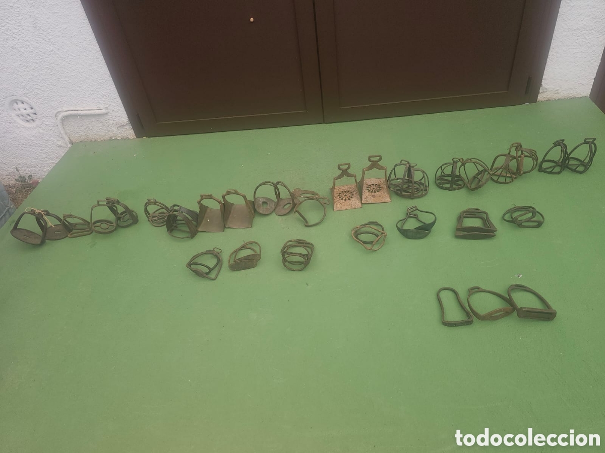 Antig&uuml;edades: Lote de 20 parejas de estribos. - Foto 1