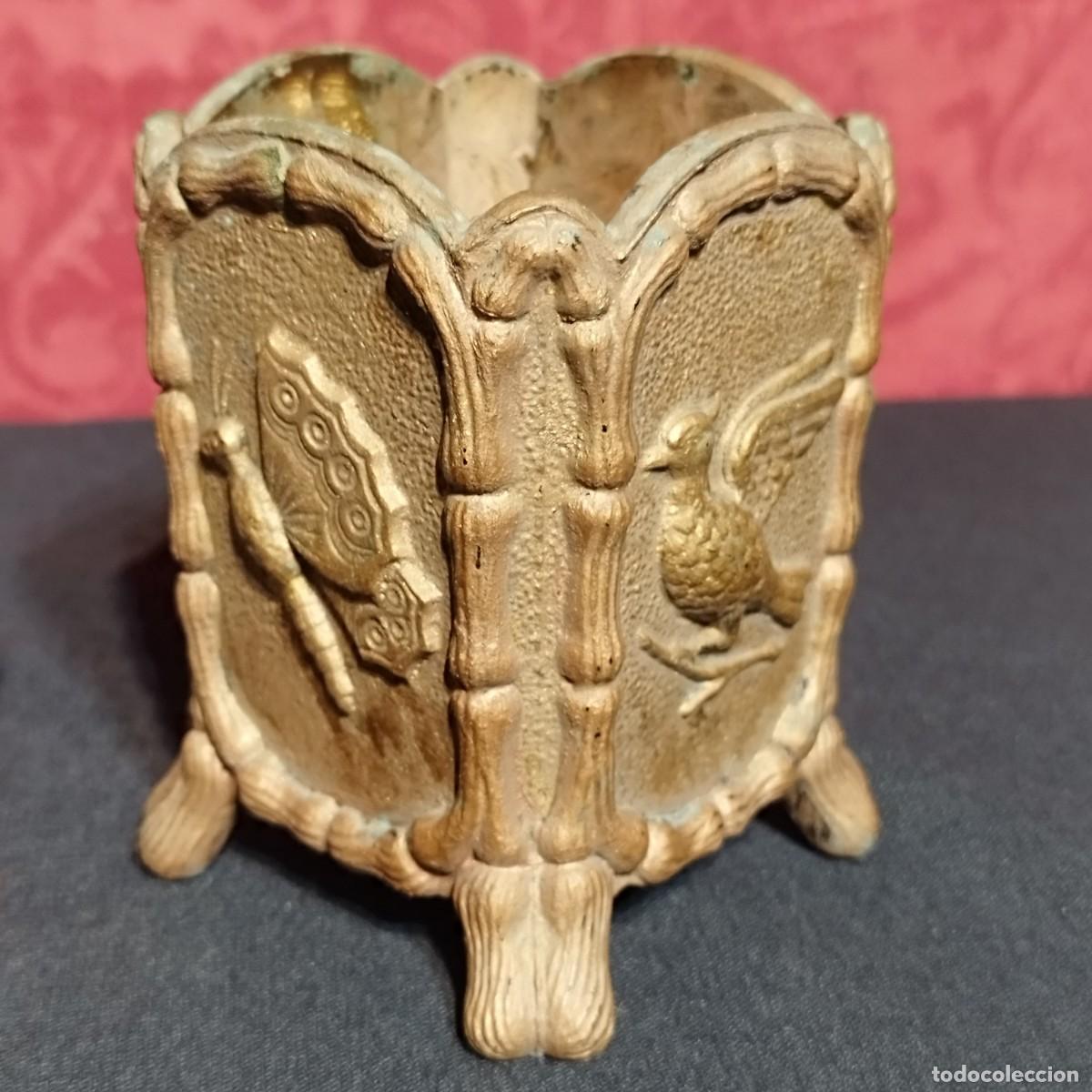 Oggetti Antichi: INTERESANTE JARRON DE CRISTAL TALLADO SELLO SV MARIPOSA Y FAISAN EN RELIEVE