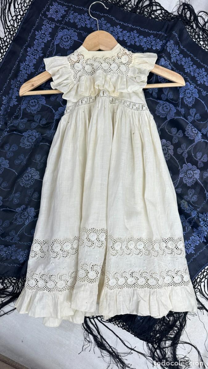 Antig&uuml;edades: Antiguo vestido de ni&ntilde;o