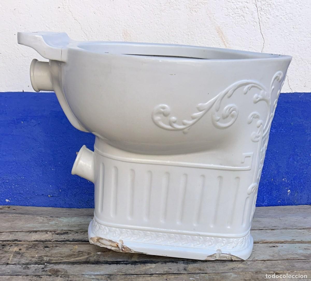 Antig&uuml;edades: TAZA DE BA&Ntilde;O INGLESA MARCA CAULDON LE PHENIX MODELO PATENTADO N&deg; 9020 DE 42 CMS ALTURA X 52 CMS.