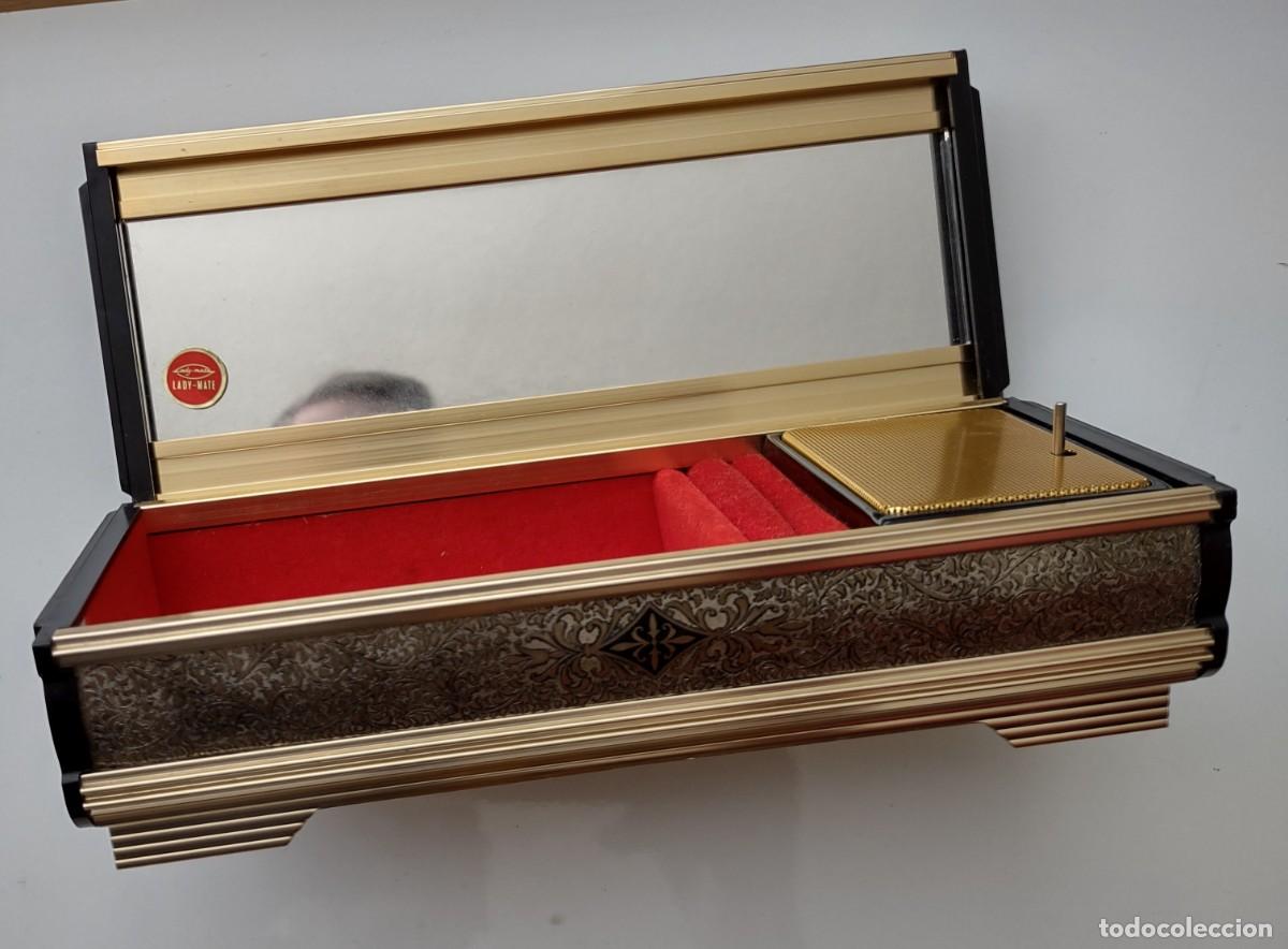Antig&uuml;edades: Caja de m&uacute;sica y joyero - Foto 2