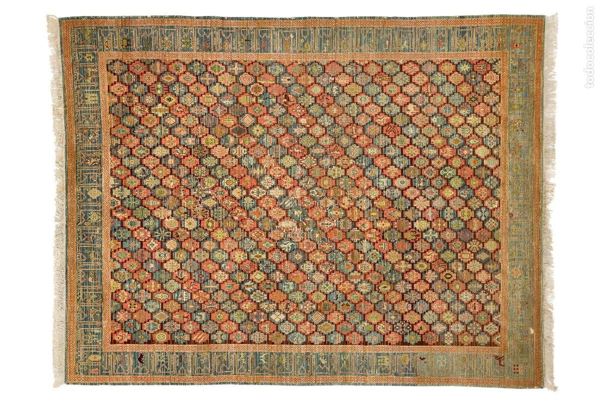 Antiguidades: Alfombra espa&ntilde;ola, con dise&ntilde;o mudejar