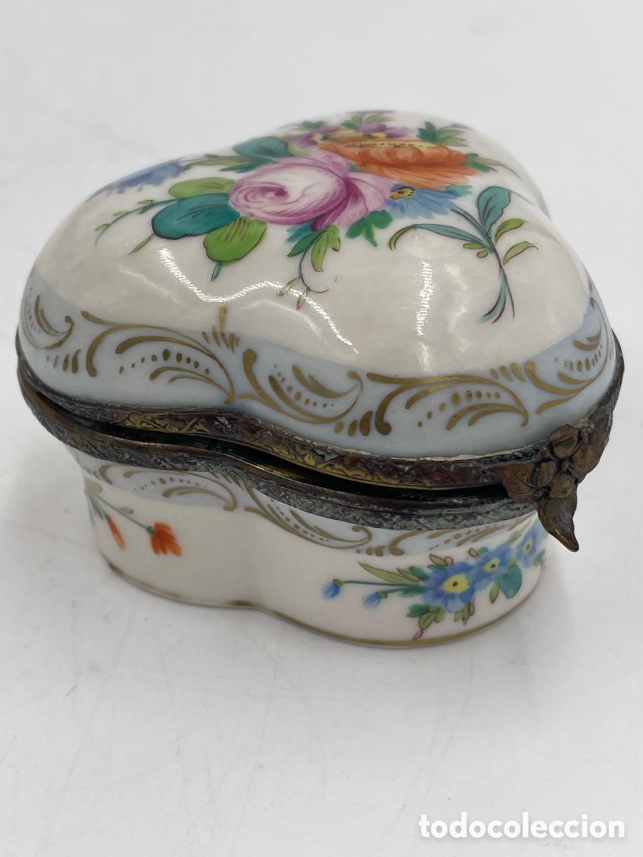 Antig&uuml;edades: Bonito joyero Antiguo de porcelana o caja de baratijas.