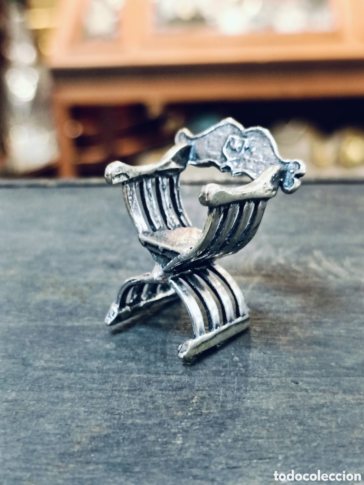 Antig&uuml;edades: MINIATURA REALIZADA EN PLATA 800. SILLA , JAMUGA - Foto 3