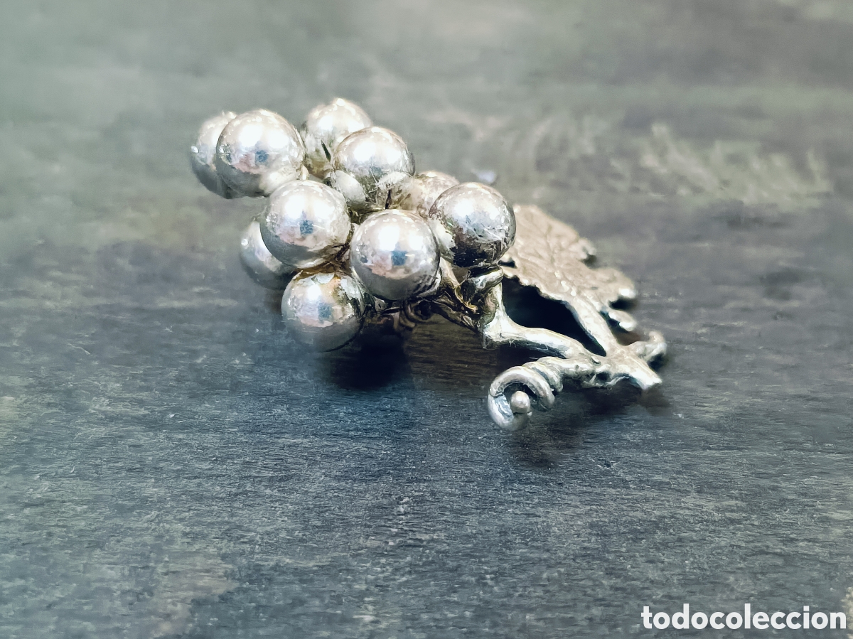 Antig&uuml;edades: RACIMO DE UVAS EN MINIATURA REALIZADO EN PLATA 800 - Foto 3