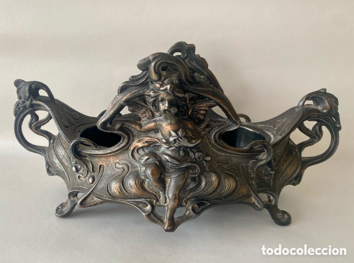 Antig&uuml;edades: Jardinera modernista Art Nouveau Principios Siglo XX Calamina plateada