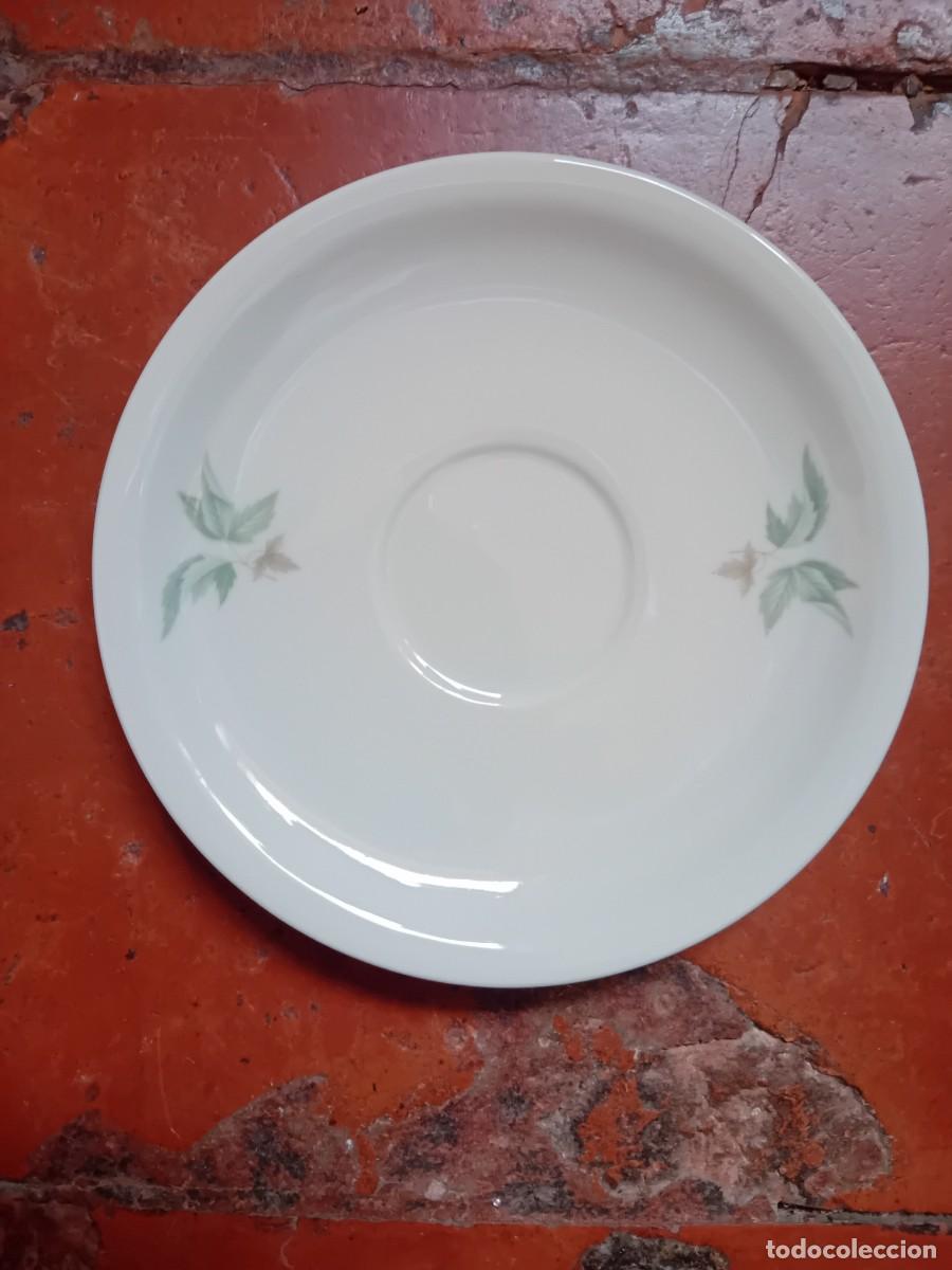 Oggetti Antichi: Plato de porcelana para taza de caf&eacute; Santa Clara Vigo