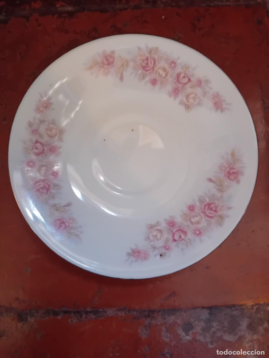 Antig&uuml;edades: Plato para caf&eacute; o t&eacute; made in china con pagoda por detr&aacute;s