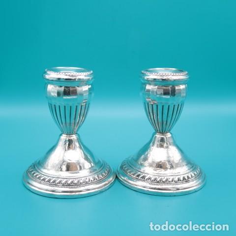 Antig&uuml;edades: Pareja de Candelabros de Plata de Ley Sterling Weighted Neo Victoriano &ndash; Portavelas Antiguos
