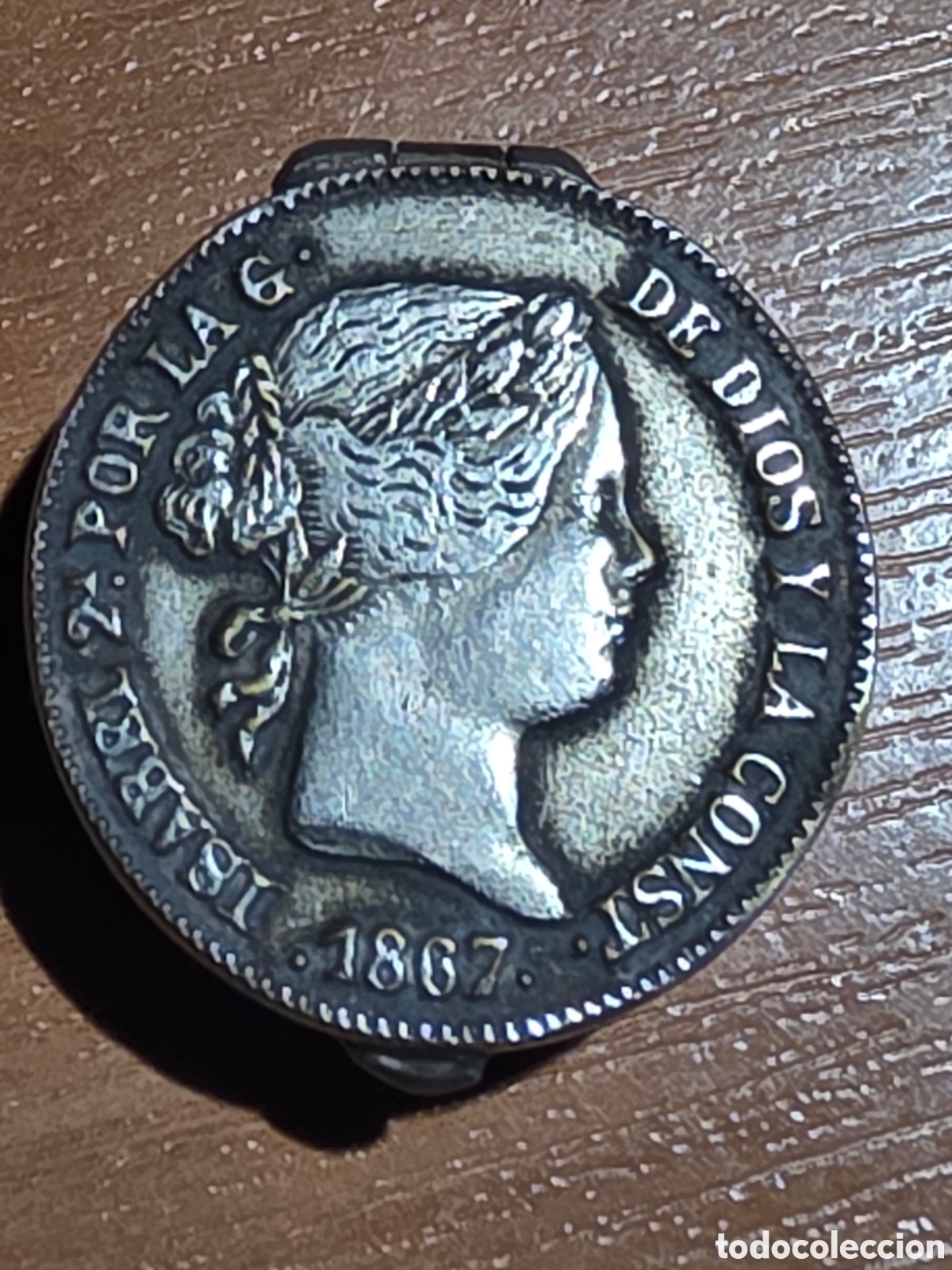 Antig&uuml;edades: Antiguo pastillero realizado con medalla Isabel II