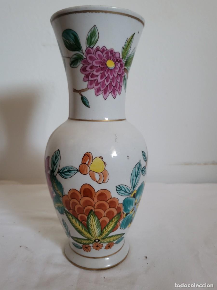 Antig&uuml;edades: Florero loza espa&ntilde;ola policromado mano, peon&iacute;as coral turquesa, vintage a&ntilde;os 60