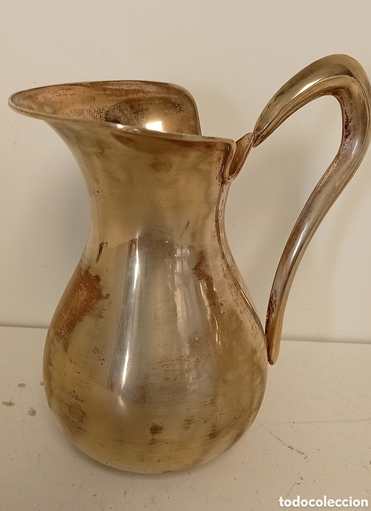 Antig&uuml;edades: JARRA DE METAL DE ALPACA PLATEADO