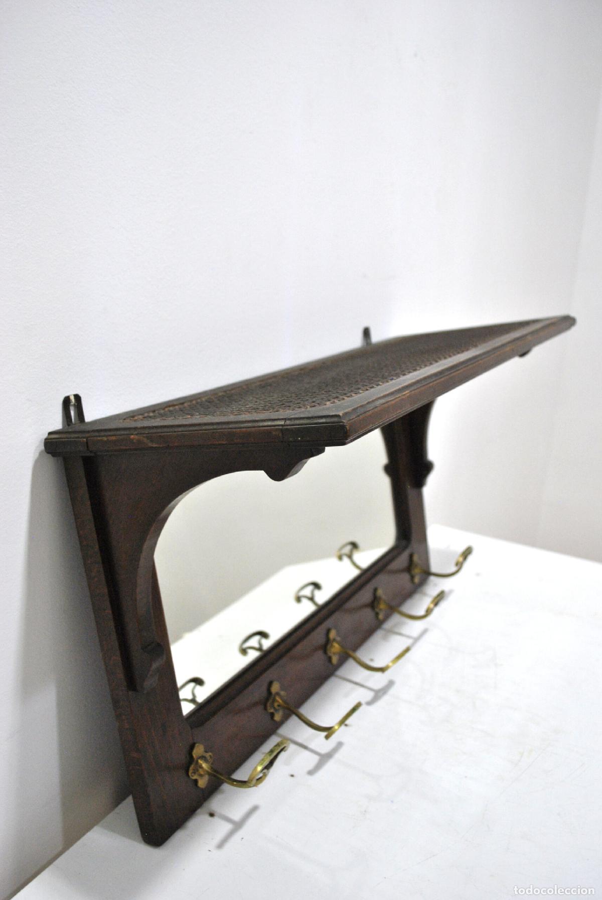 Antig&uuml;edades: Perchero de pared con espejo y rejilla - Foto 5