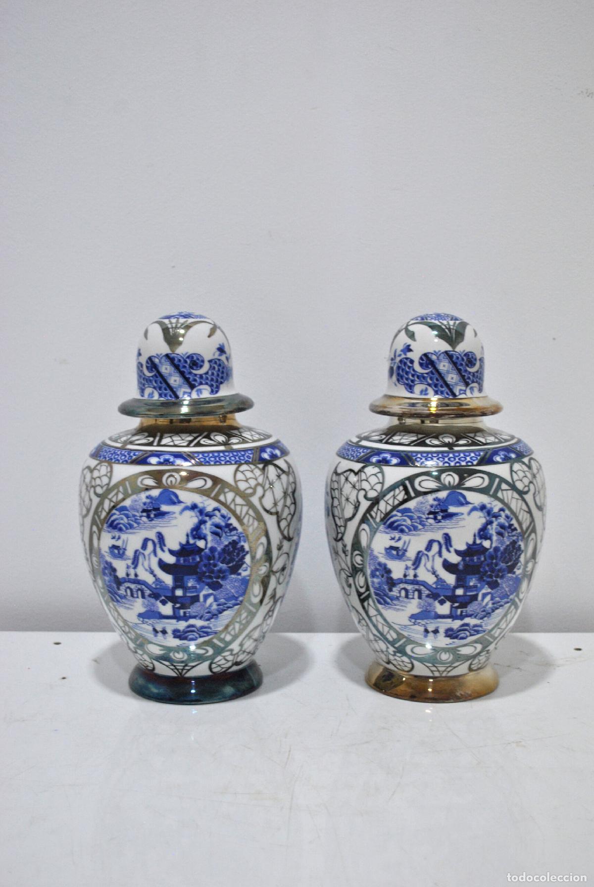 Antig&uuml;edades: Pareja de tibores porcelana Bohemia