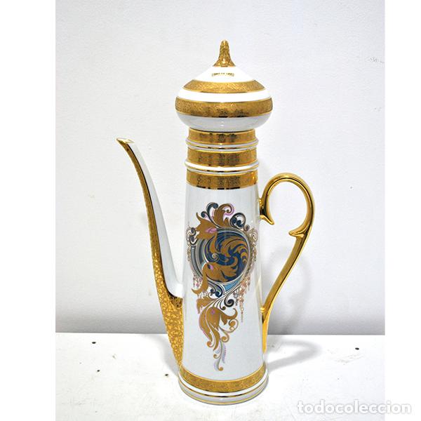 Antig&uuml;edades: Cafetera porcelana y oro 22 K