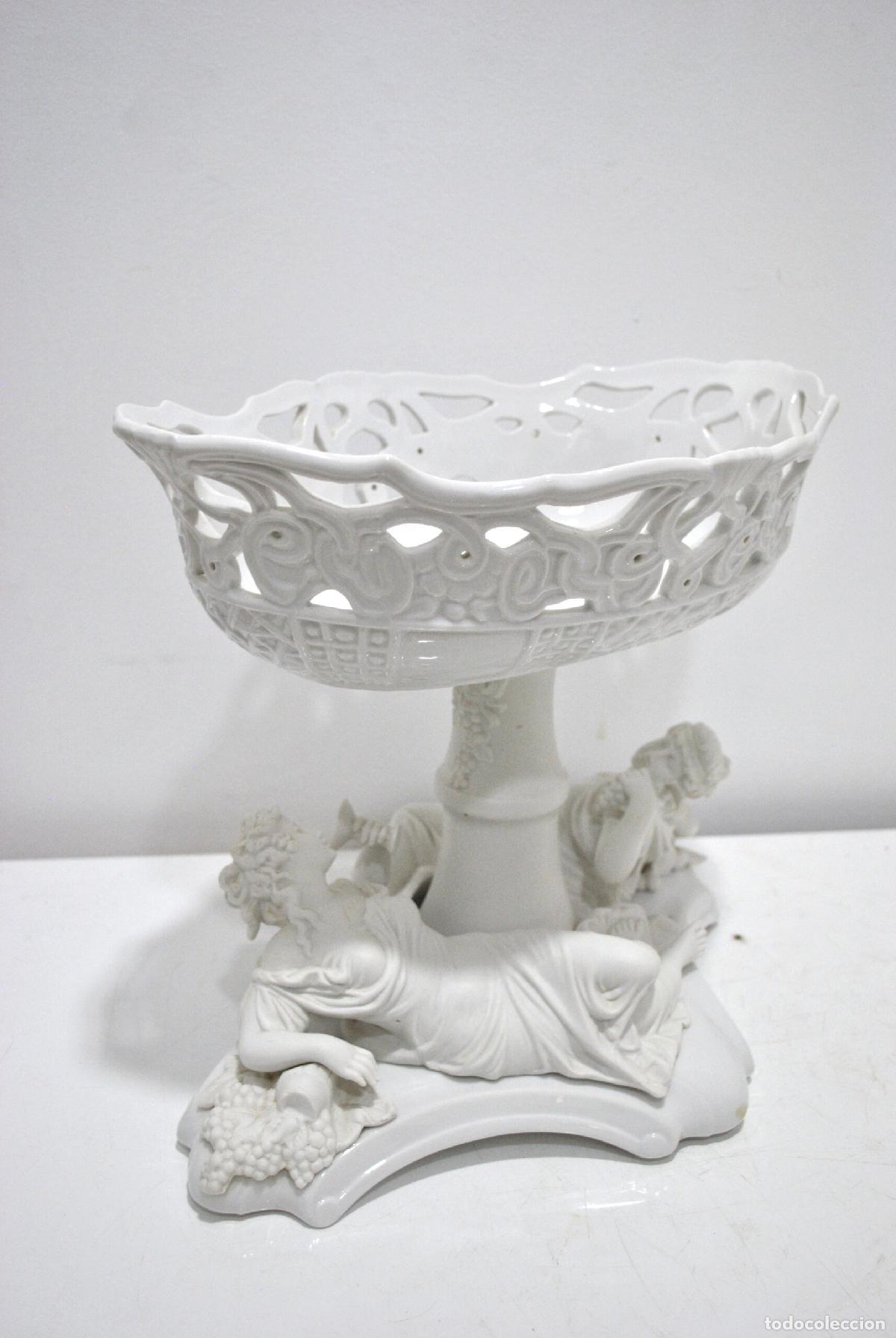Antig&uuml;edades: Centro de mesa porcelana blanca Biscuit - Foto 5