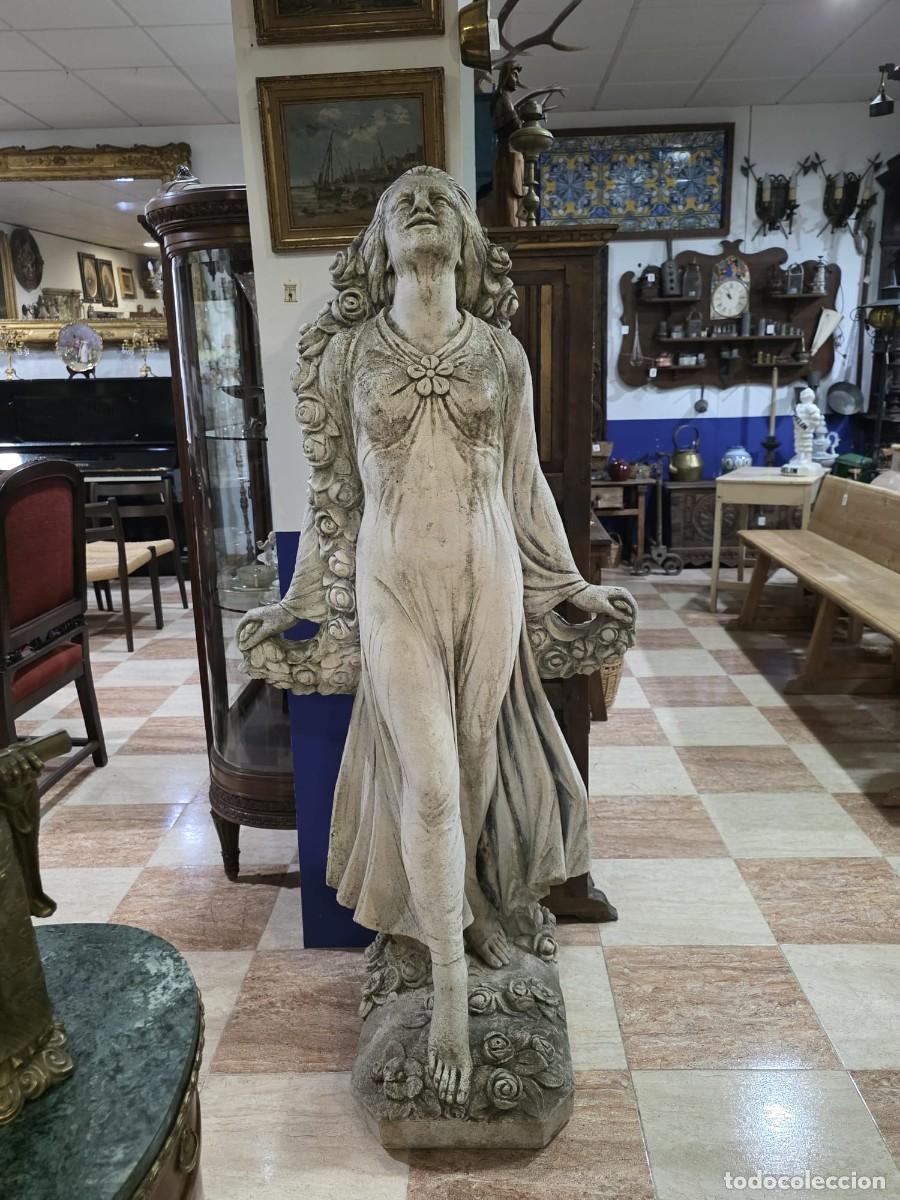Antig&uuml;edades: Figura escultura jard&iacute;n piedra dama