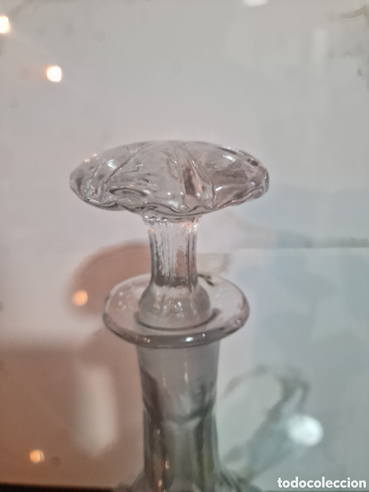 Antig&uuml;edades: Licorera de cristal duro - Foto 2