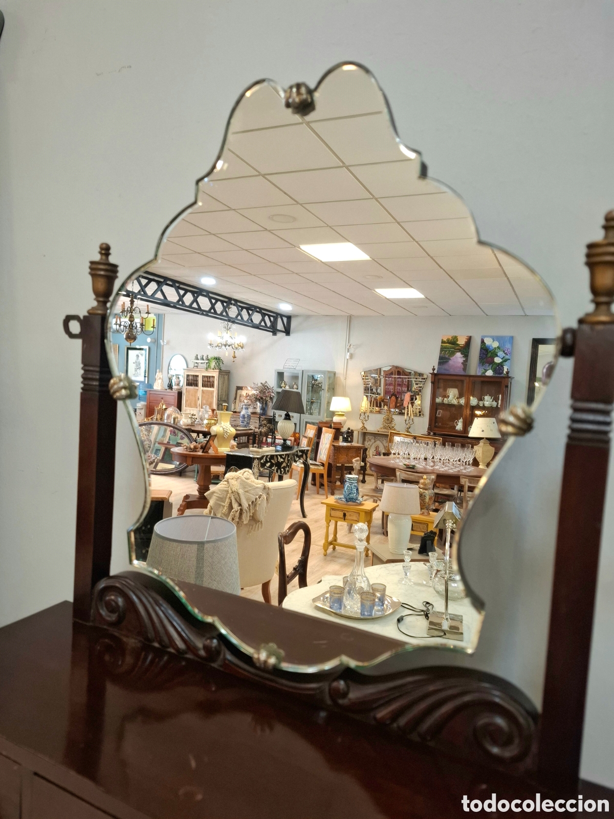 Antig&uuml;edades: Tocador antiguo con espejo basculante - Foto 2
