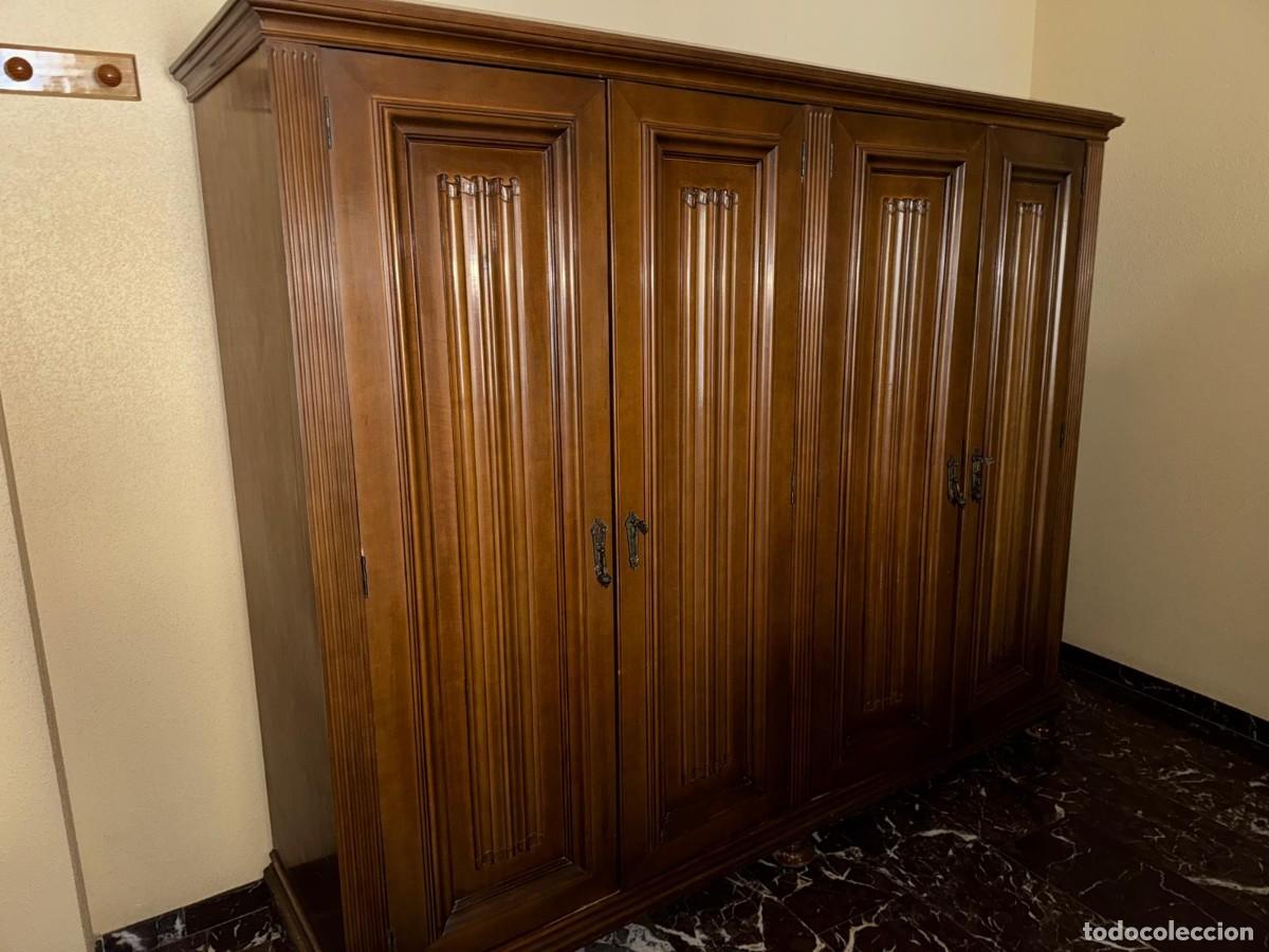Antig&uuml;edades: ARMARIO DE 4 PUERTAS - Foto 2