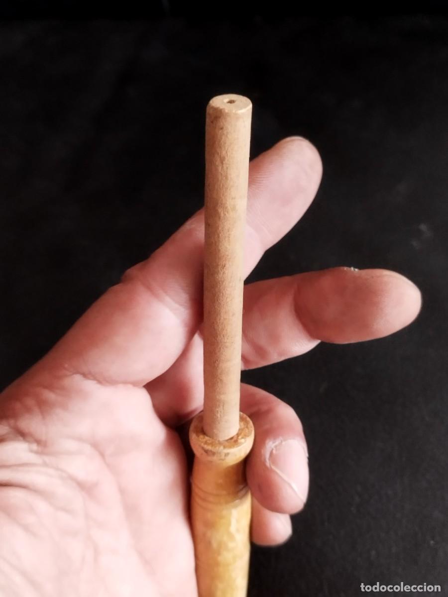 Antig&uuml;edades: Mango de madera tipo bolillo. - Foto 2