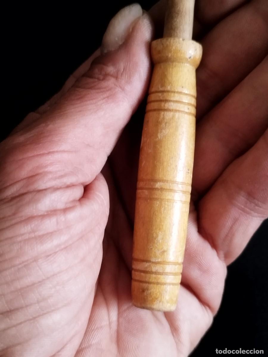 Antig&uuml;edades: Mango de madera tipo bolillo. - Foto 4