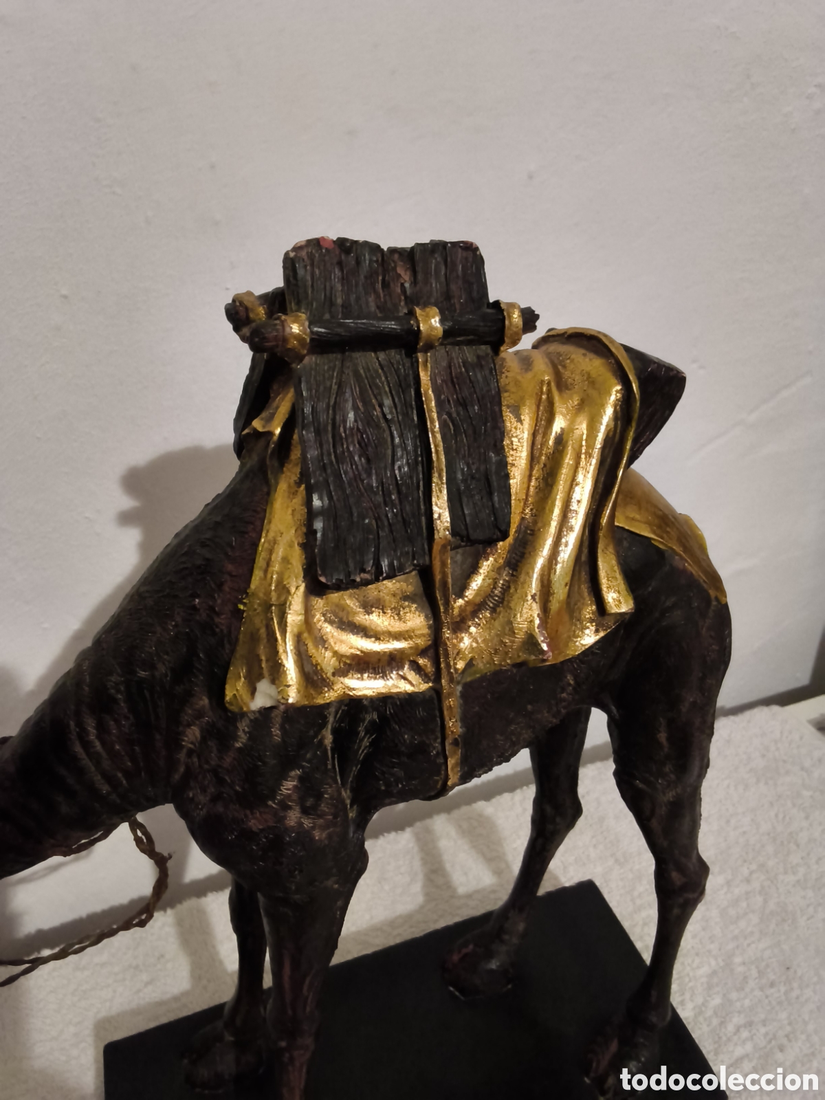 Antig&uuml;edades: Estatua de camello tallada. - Foto 3