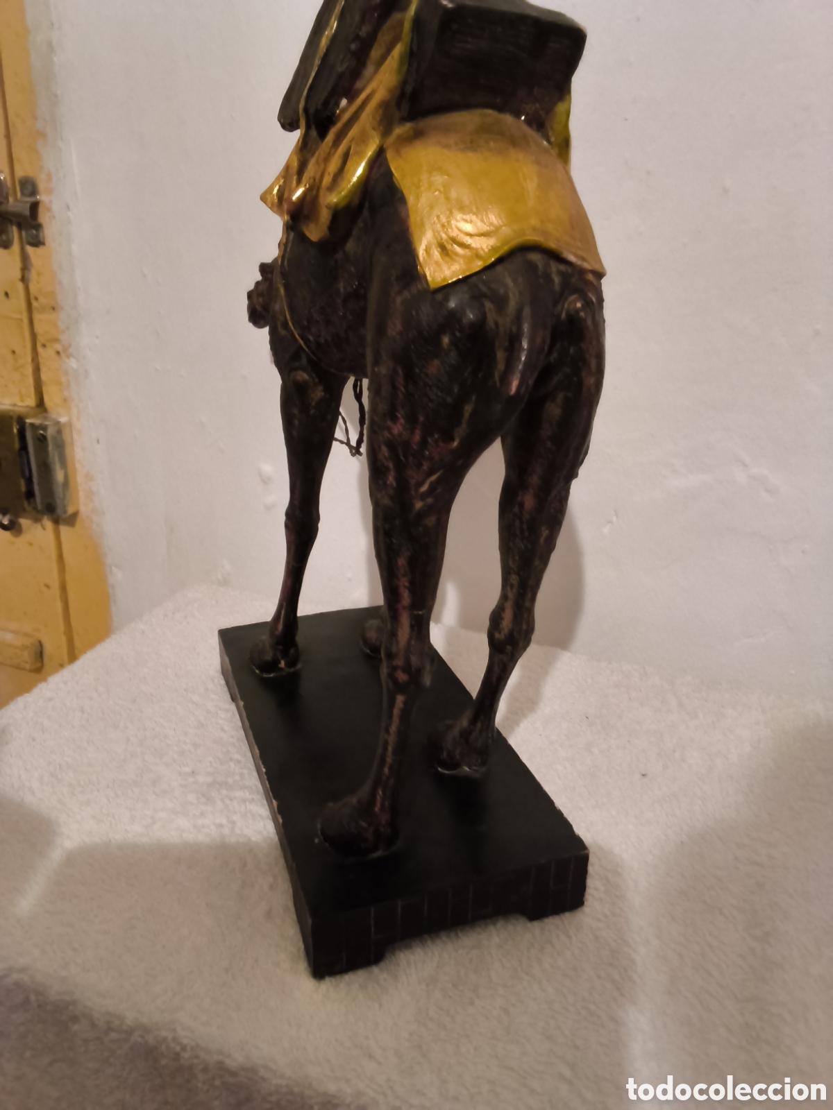 Antig&uuml;edades: Estatua de camello tallada. - Foto 4