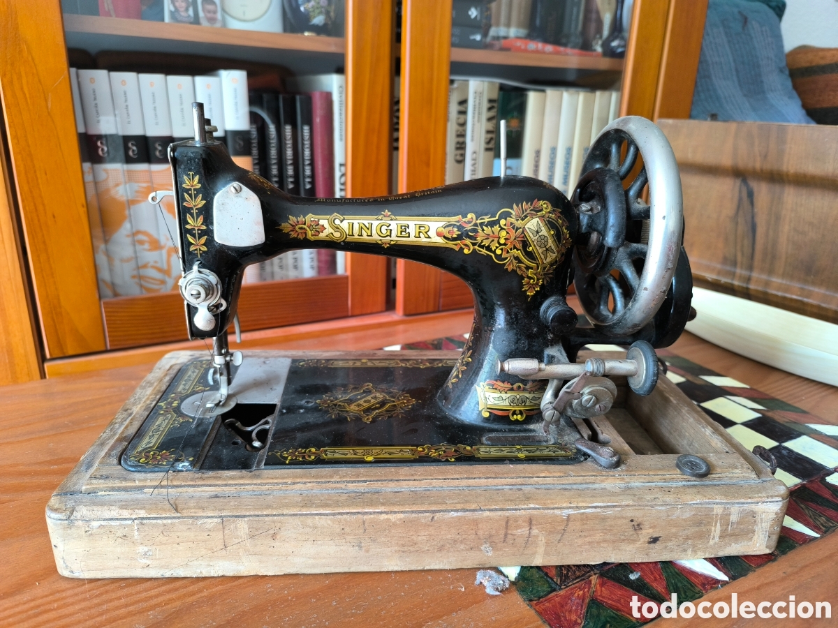 Antig&uuml;edades: Maquina antigua de coser